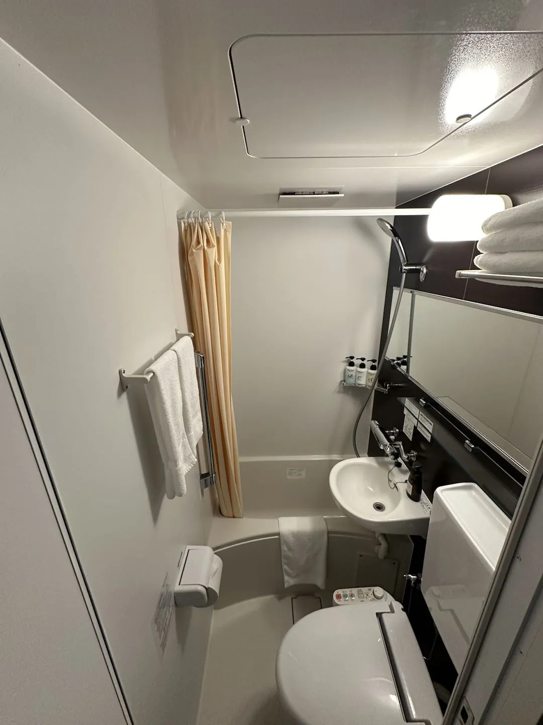 ELE Hotel 東日本橋 — 衛浴