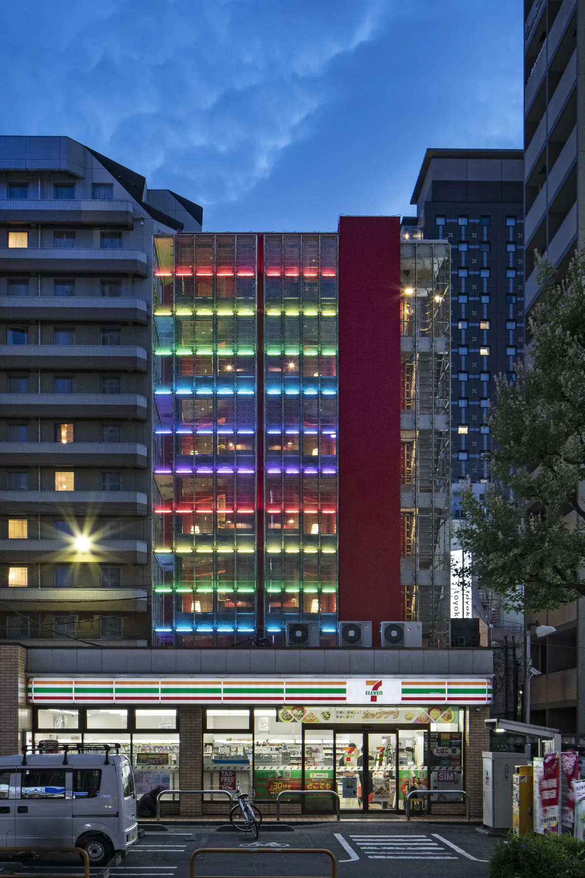 ELE Hotel Cabin 新宿歌舞伎町 — 外觀